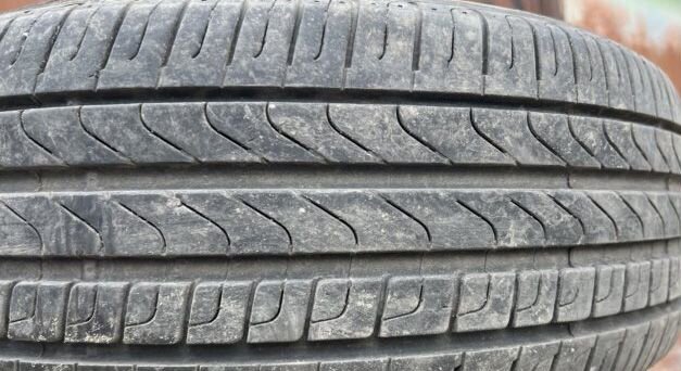 Pirelli Cinturato P7 235/40 R19