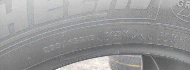 Michelin Latitude Sport 3 295/45 R19