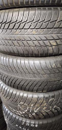 Bridgestone Blizzak LM-001 225/50 R18