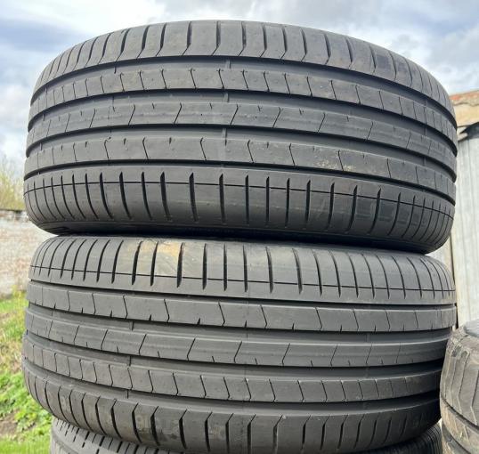 Pirelli P Zero PZ4 275/45 R20