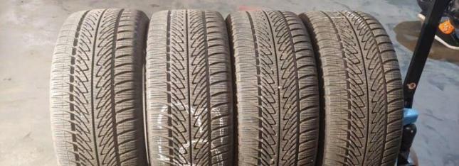 Goodyear UltraGrip 8 Performance 235/55 R18