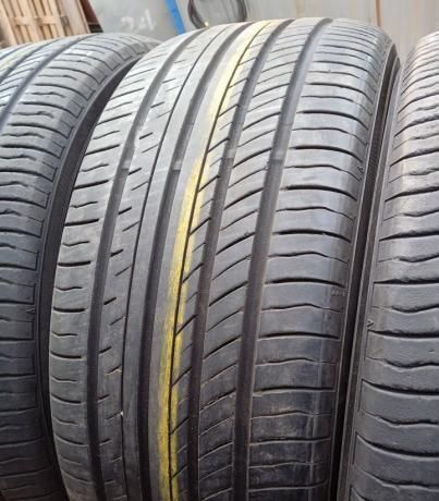 Yokohama Advan dB V552 225/50 R17