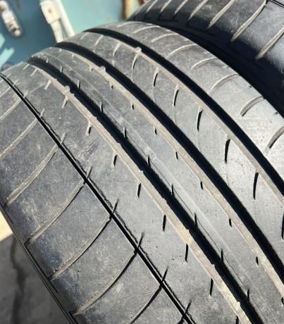 Dunlop SP QuattroMaxx 235/55 R18