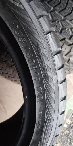 Yokohama W.Drive V902B 255/40 R19 V