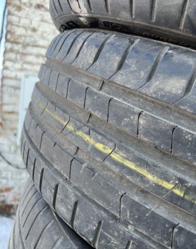 Pirelli P Zero PZ4 255/40 R21