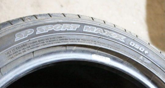 Dunlop SP Sport Maxx 050+ 255/55 R18