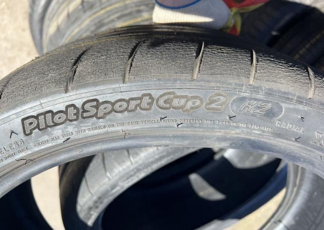 Michelin Pilot Sport Cup 2 245/35 R20 и 305/30 R20