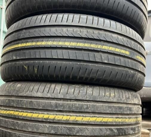 Bridgestone Alenza 001 275/50 R22