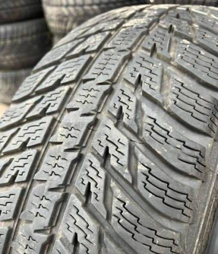 Nokian Tyres WR SUV 3 215/65 R17