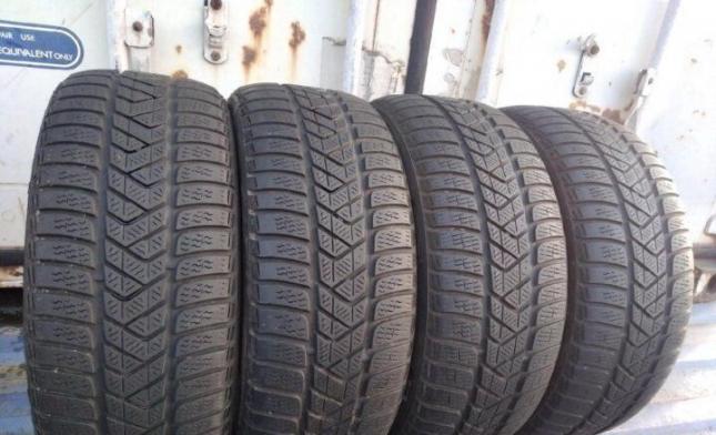 Pirelli Winter Sottozero 3 225/40 R18