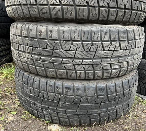Yokohama Ice Guard IG50 215/60 R16