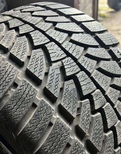 Nokian Tyres WR 295/30 R19