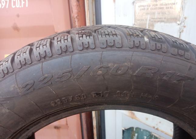 Pirelli Winter Sottozero 210 Serie II 225/60 R17