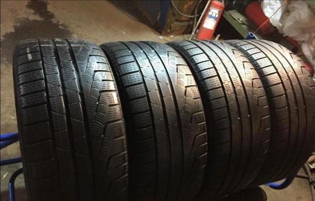 Pirelli Winter Sottozero 210 225/60 R18