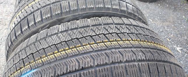 Bridgestone Blizzak VRX2 245/45 R19