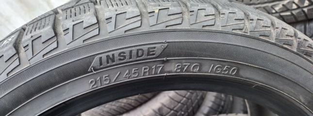 Yokohama Ice Guard IG50+ 215/45 R17