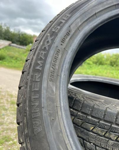 Dunlop Winter Maxx SJ8 235/55 R20