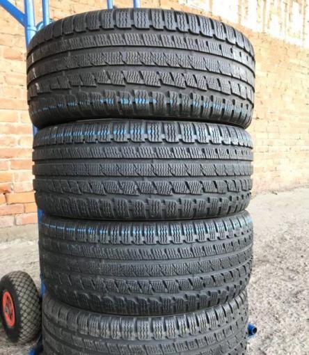 Kumho I&#39;Zen KW27 245/45 R18