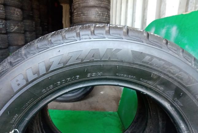 Bridgestone Blizzak LM-32 215/60 R16