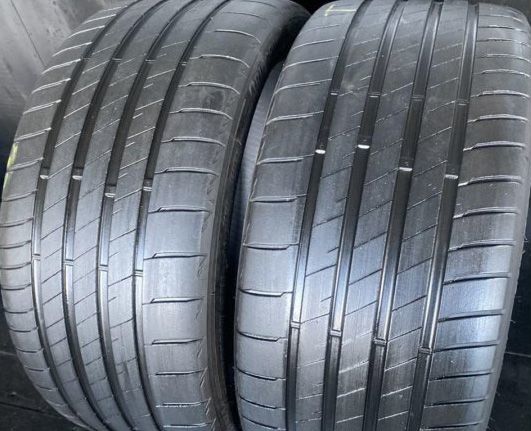 Bridgestone Potenza S005 235/35 R19