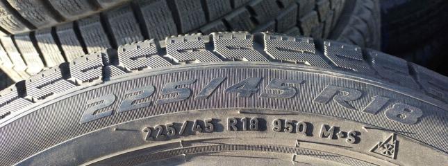 Pirelli Winter Asimmetrico 225/45 R18