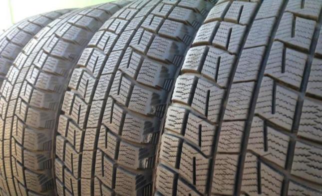 Bridgestone Blizzak Revo1 225/45 R17