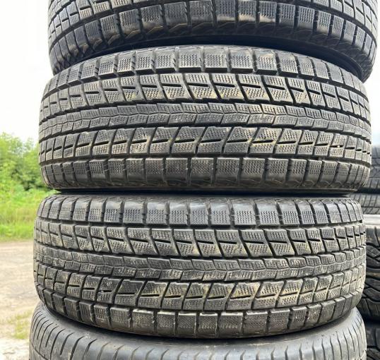 Dunlop Winter Maxx SJ8 235/55 R20