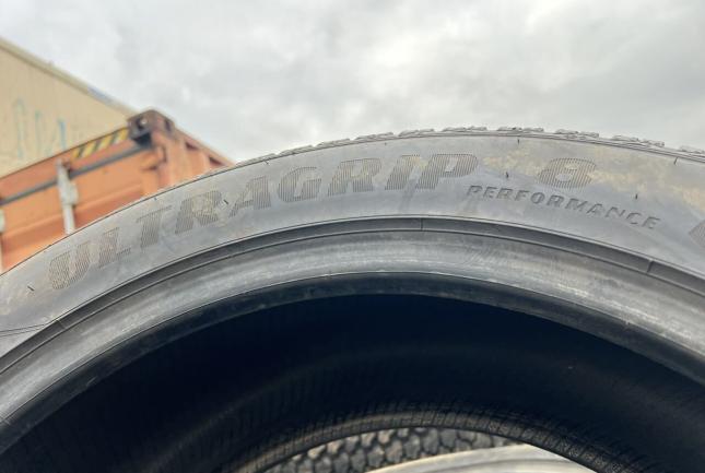 Goodyear UltraGrip 8 Performance 285/45 R20