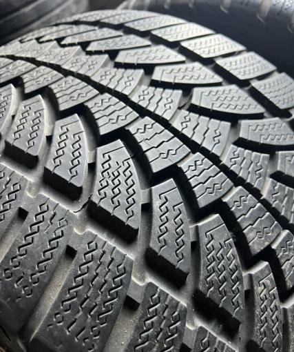 Nokian Tyres WR 295/30 R19