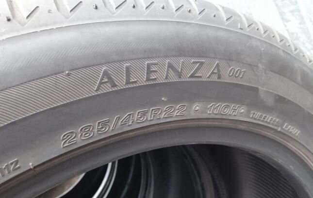 Bridgestone Alenza 001 285/45 R22