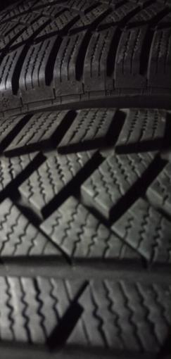 Continental ContiWinterContact TS 850 P 215/50 R18