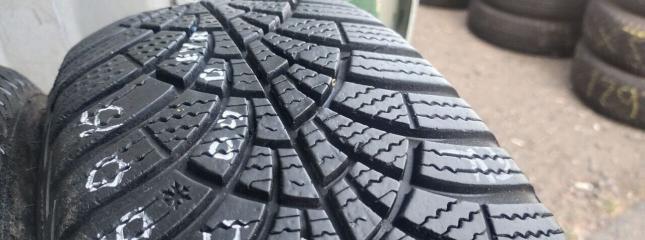 Goodyear UltraGrip 9 185/60 R15