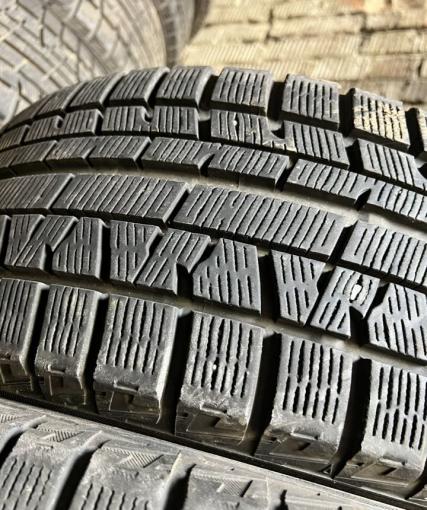 Yokohama Ice Guard IG50+ 215/45 R17