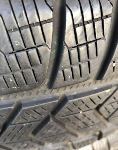 Pirelli Scorpion Winter 215/65 R17 V