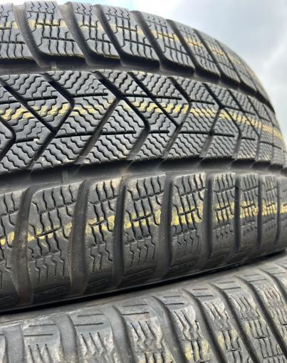 Pirelli Winter Sottozero 3 255/35 R21