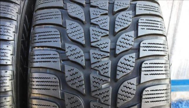 Bridgestone Blizzak LM-25 205/60 R16