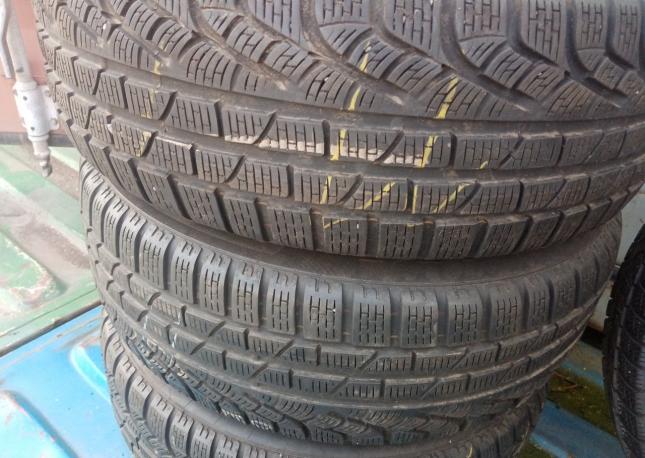 Pirelli Winter Sottozero 210 Serie II 225/60 R17