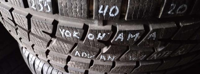 Yokohama W.Drive V902 255/40 R20 H