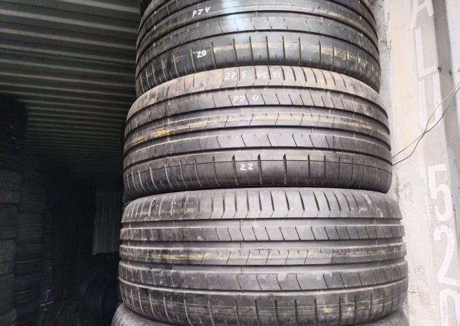 Pirelli P Zero PZ4 275/45 R21
