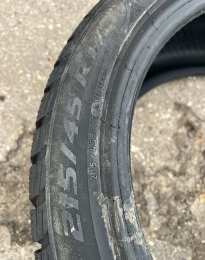 Pirelli Winter Sottozero 3 215/45 R17