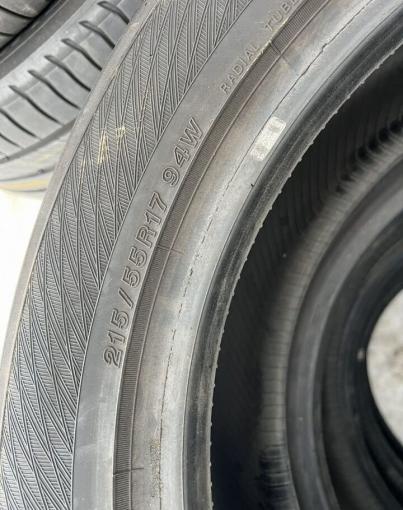 Yokohama Advan dB V552 215/55 R17