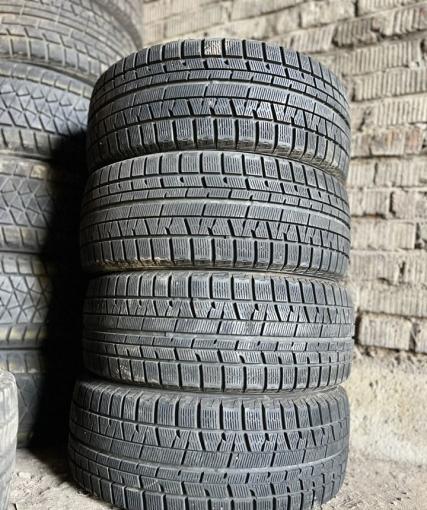 Yokohama Ice Guard IG50+ 215/45 R17
