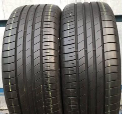 Goodyear EfficientGrip Performance 225/55 R17