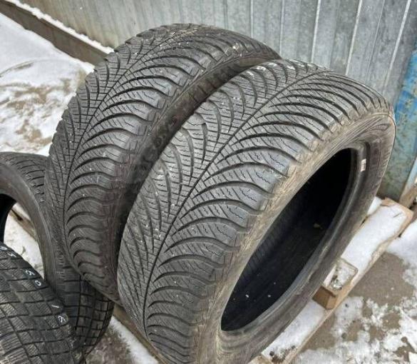 Goodyear Vector 4Seasons Gen-2 195/55 R16