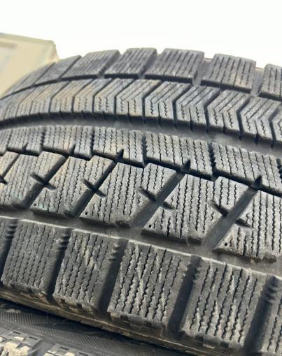 Bridgestone Blizzak VRX 225/45 R18