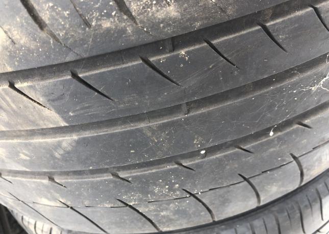 Michelin Pilot Sport 2 265/35 R19