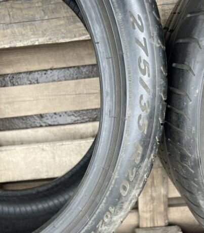 Pirelli P Zero 275/35 R20