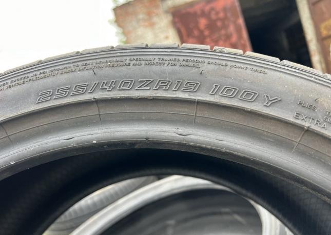 Dunlop SP Sport Maxx 050+ 255/40 R19