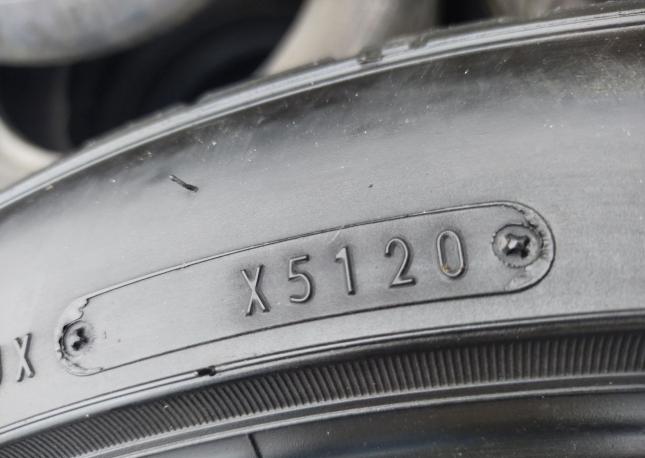 Falken Azenis FK-510 245/40 R18