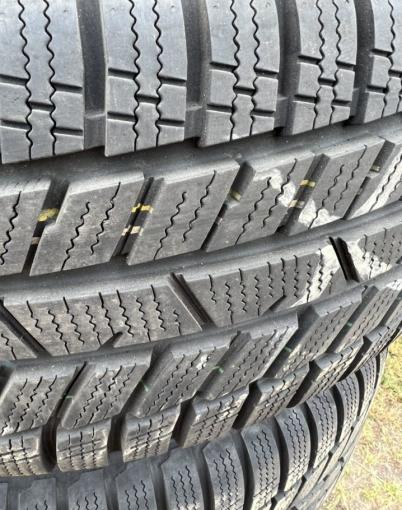 Toyo Snowprox S954 225/55 R19